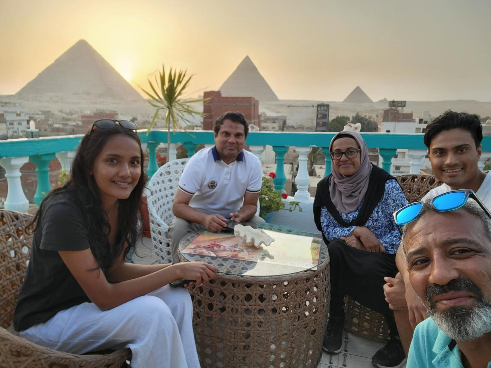 Kafret el-Gabal Pyramids Temple Guest House מראה חיצוני תמונה