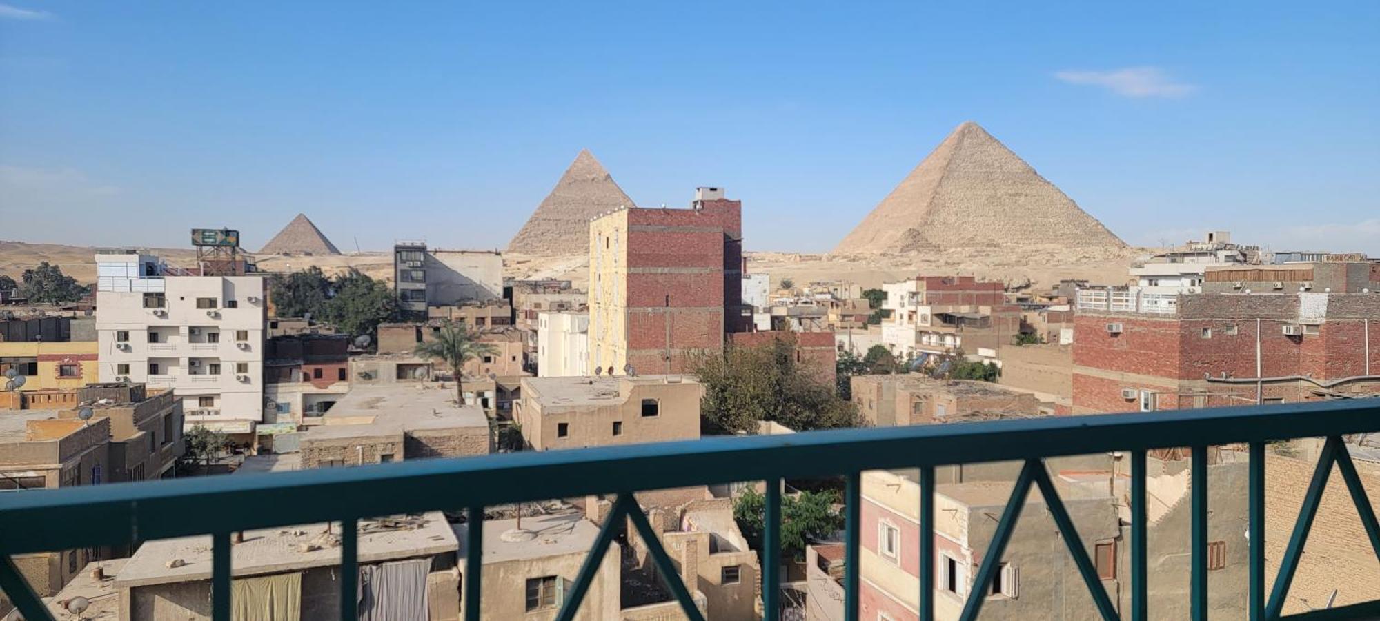 Kafret el-Gabal Pyramids Temple Guest House מראה חיצוני תמונה