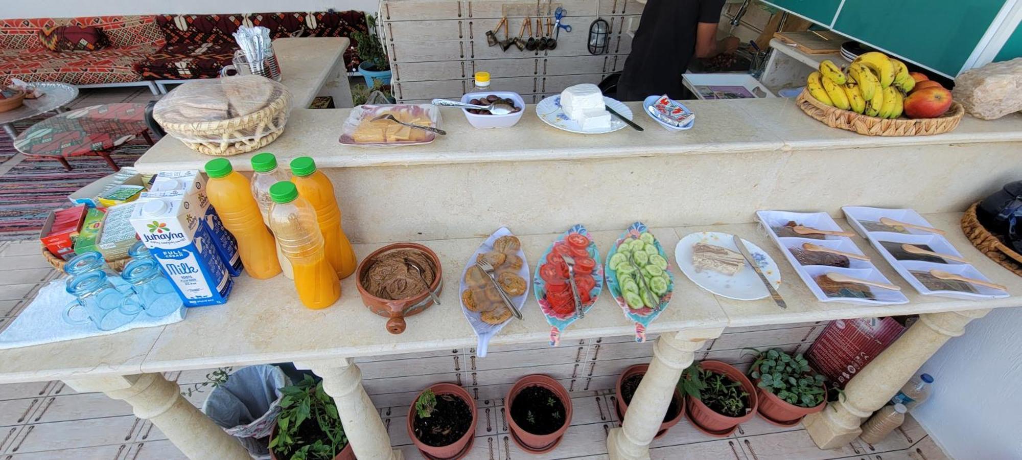 Kafret el-Gabal Pyramids Temple Guest House מראה חיצוני תמונה