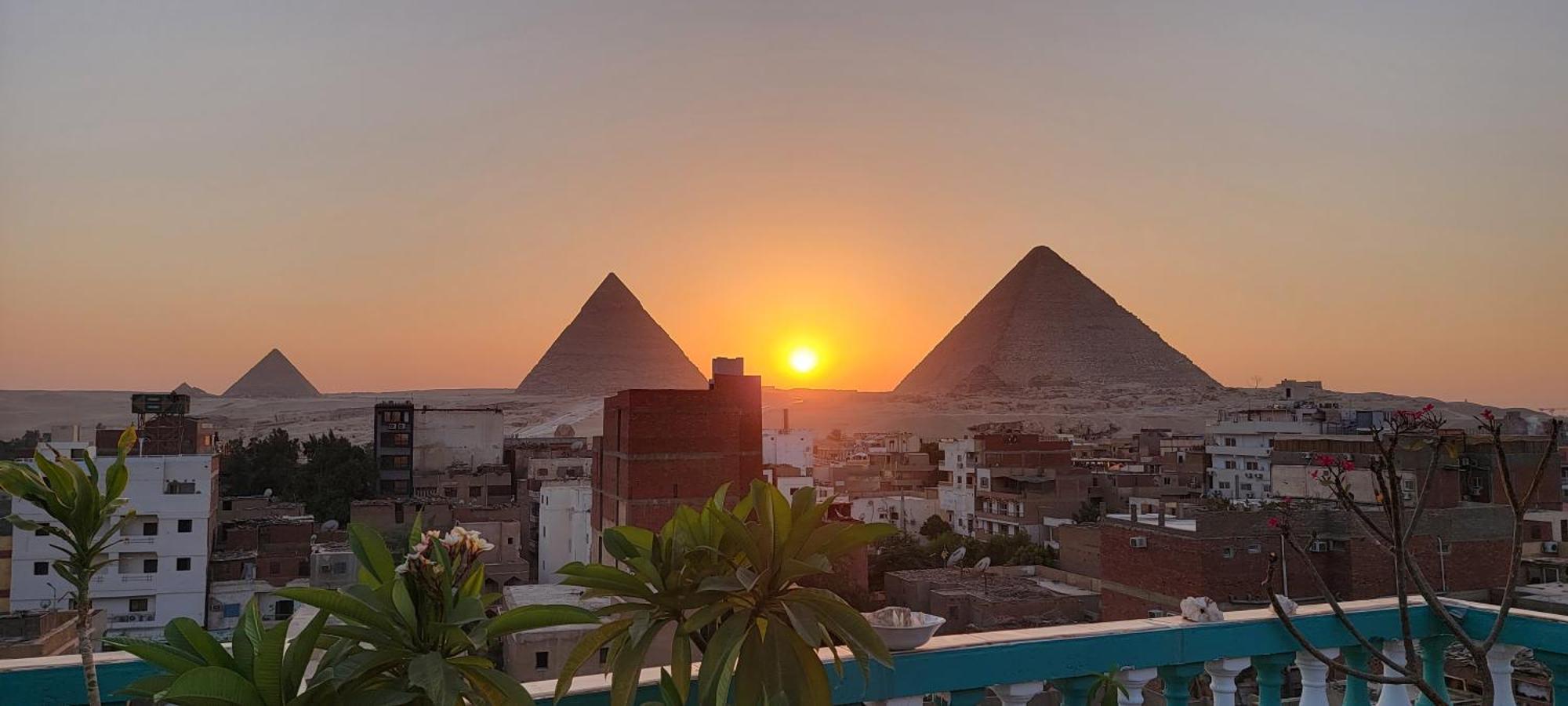 Kafret el-Gabal Pyramids Temple Guest House מראה חיצוני תמונה