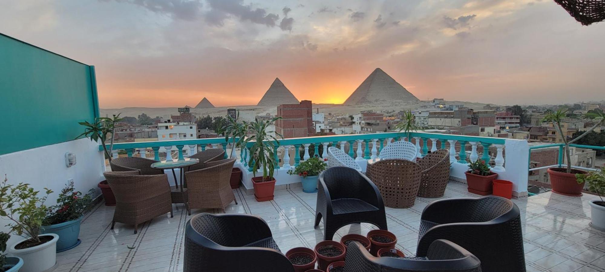Kafret el-Gabal Pyramids Temple Guest House מראה חיצוני תמונה
