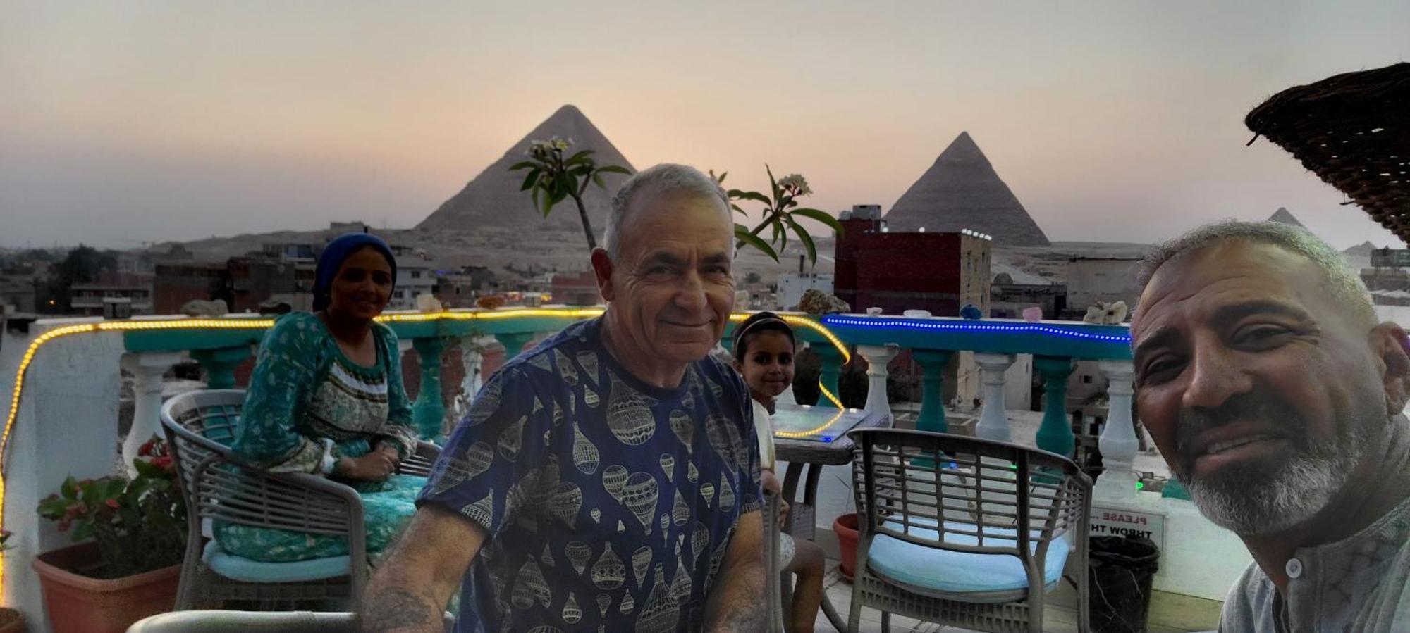 Kafret el-Gabal Pyramids Temple Guest House מראה חיצוני תמונה